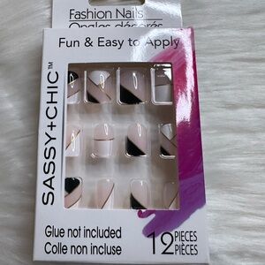 🩷5/$10 Fashion Nails - Black and Pink